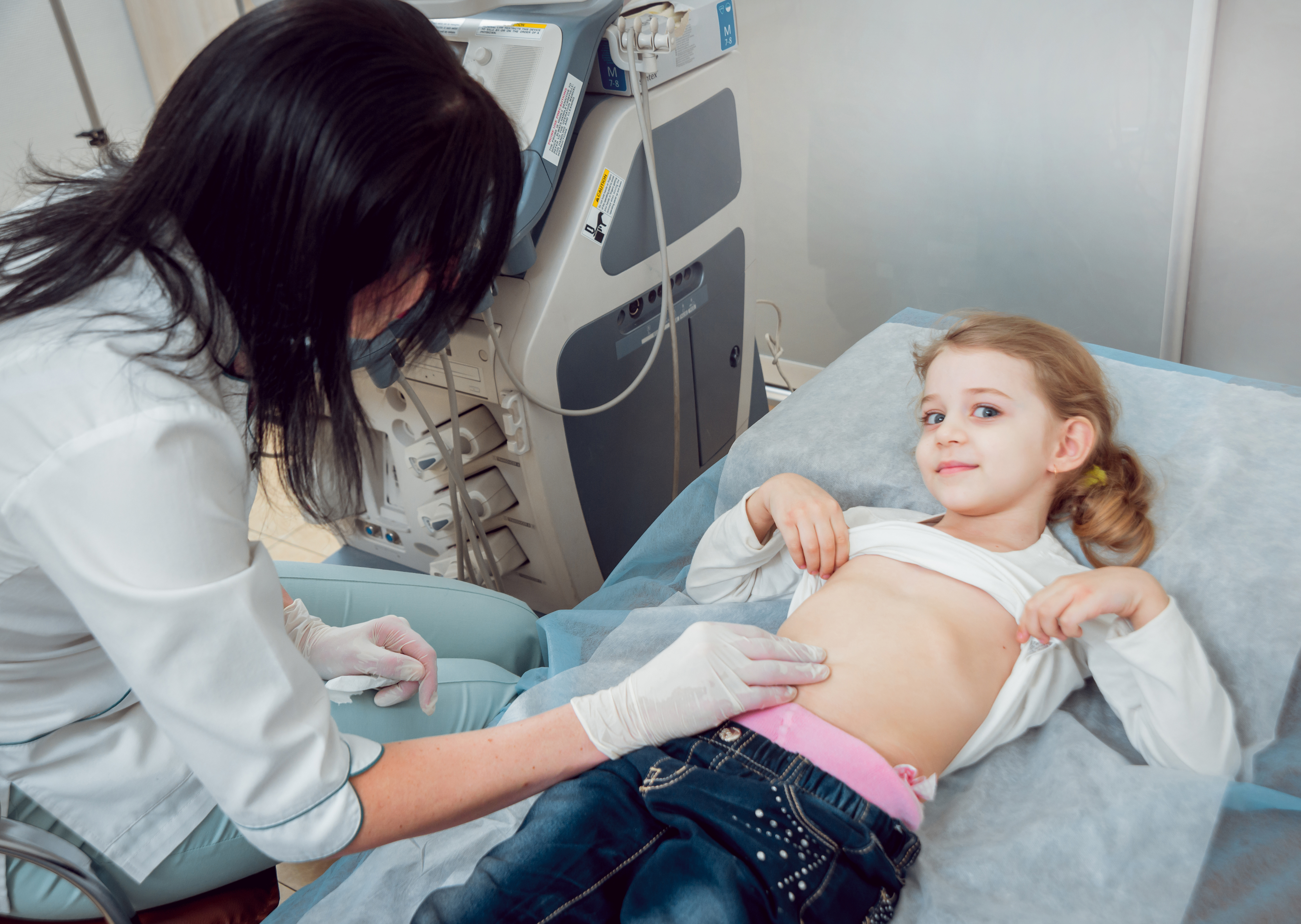 Болки во стомакот кај детето – кога е потребно ехо?